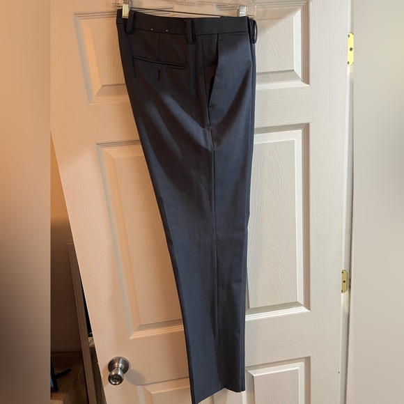 Express Extra Slim 3- Piece Suit - Picture 5 of 8